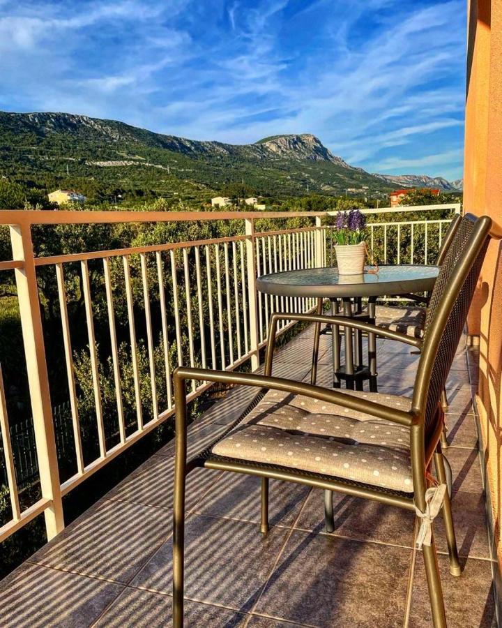 Apartmani Mateja Каштела Екстер'єр фото